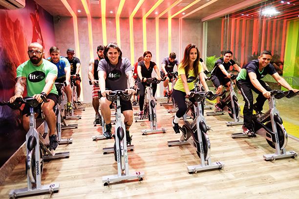 Aula de spinning na Fit One