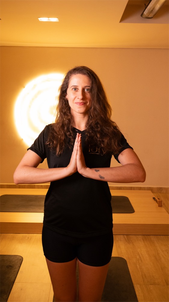 Natália Turri — Yoga na Lofy